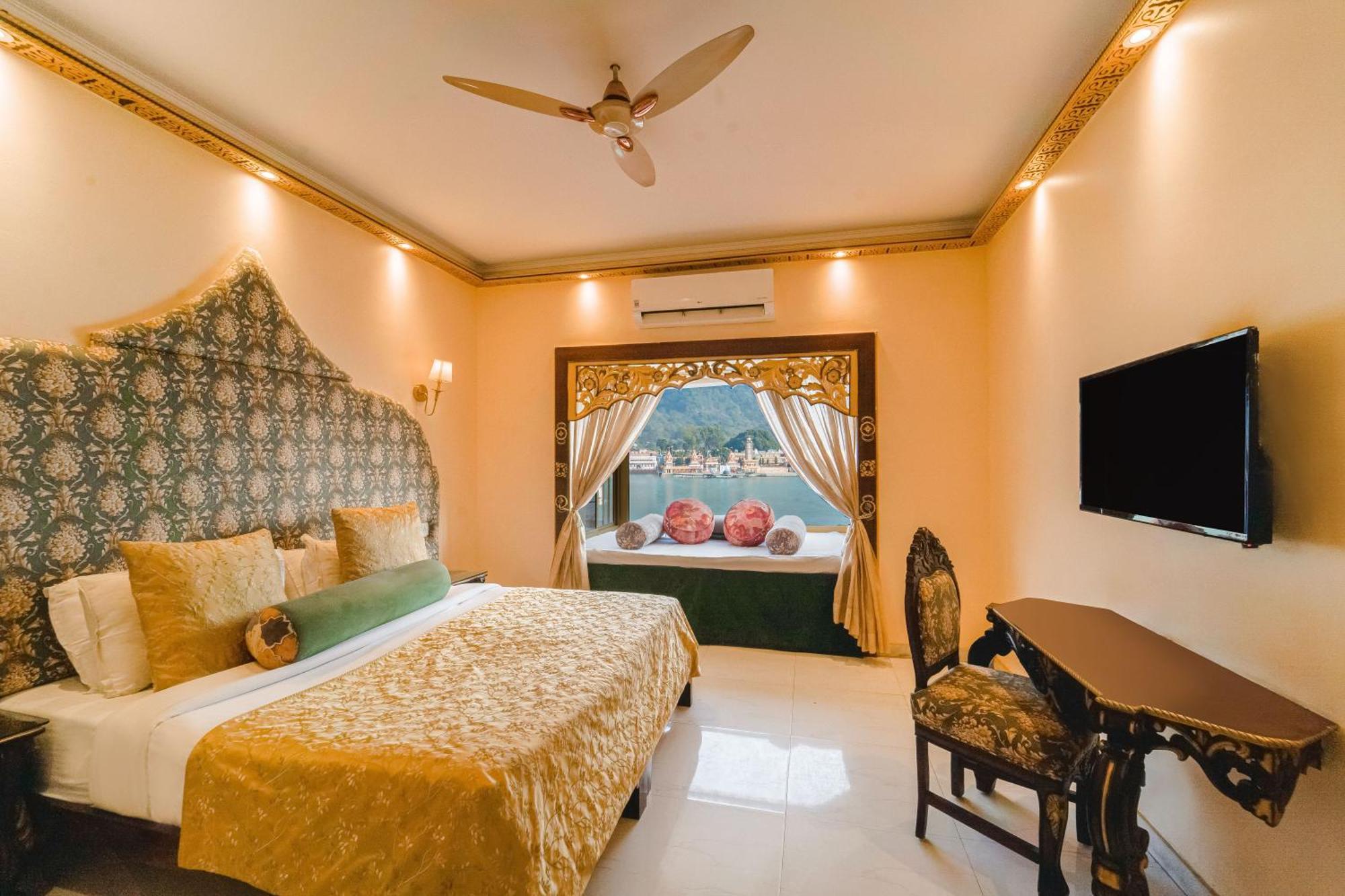 The Neeraj Ganga Heritage Palace Rishīkesh Zewnętrze zdjęcie