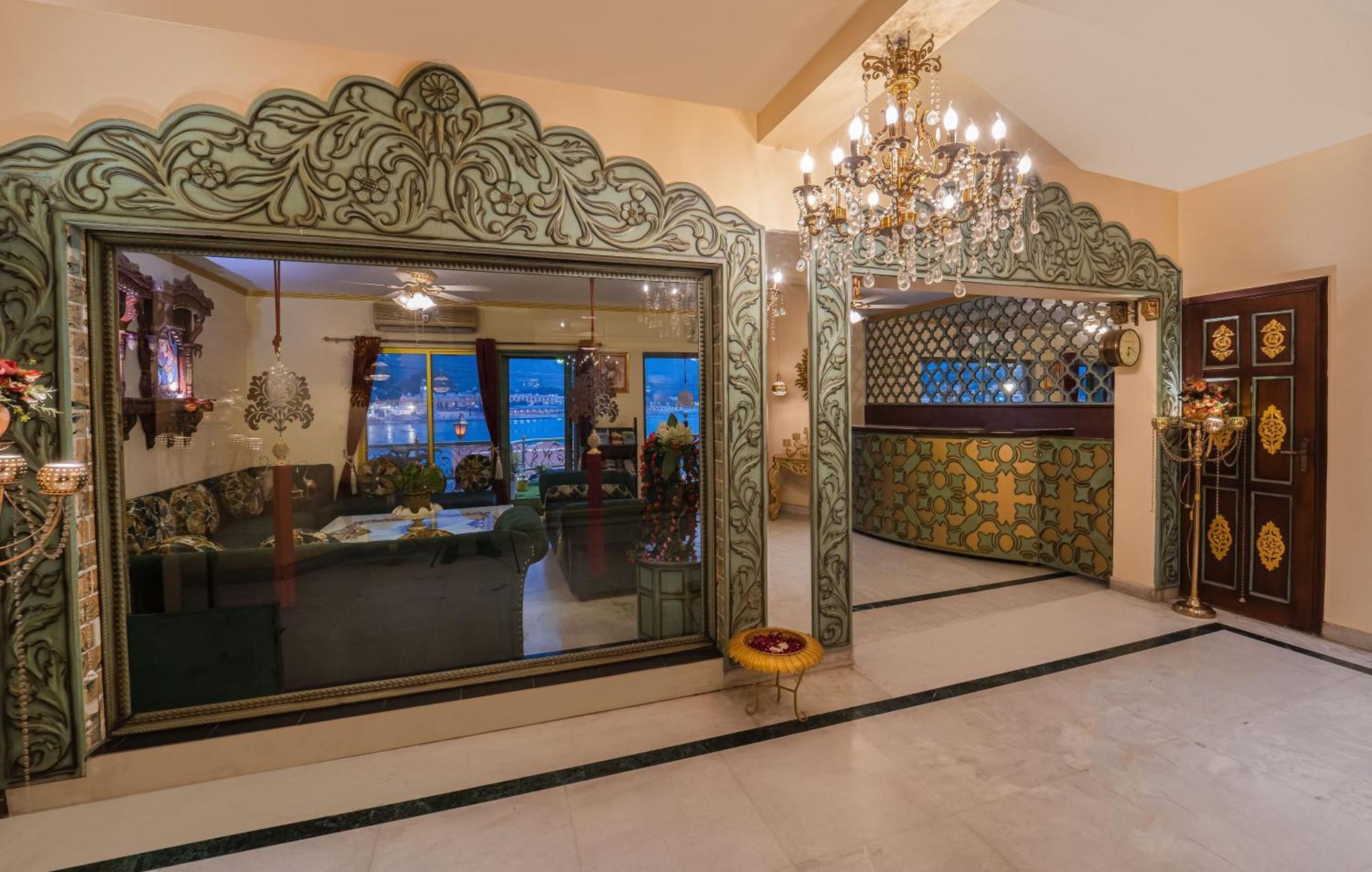The Neeraj Ganga Heritage Palace Rishīkesh Zewnętrze zdjęcie